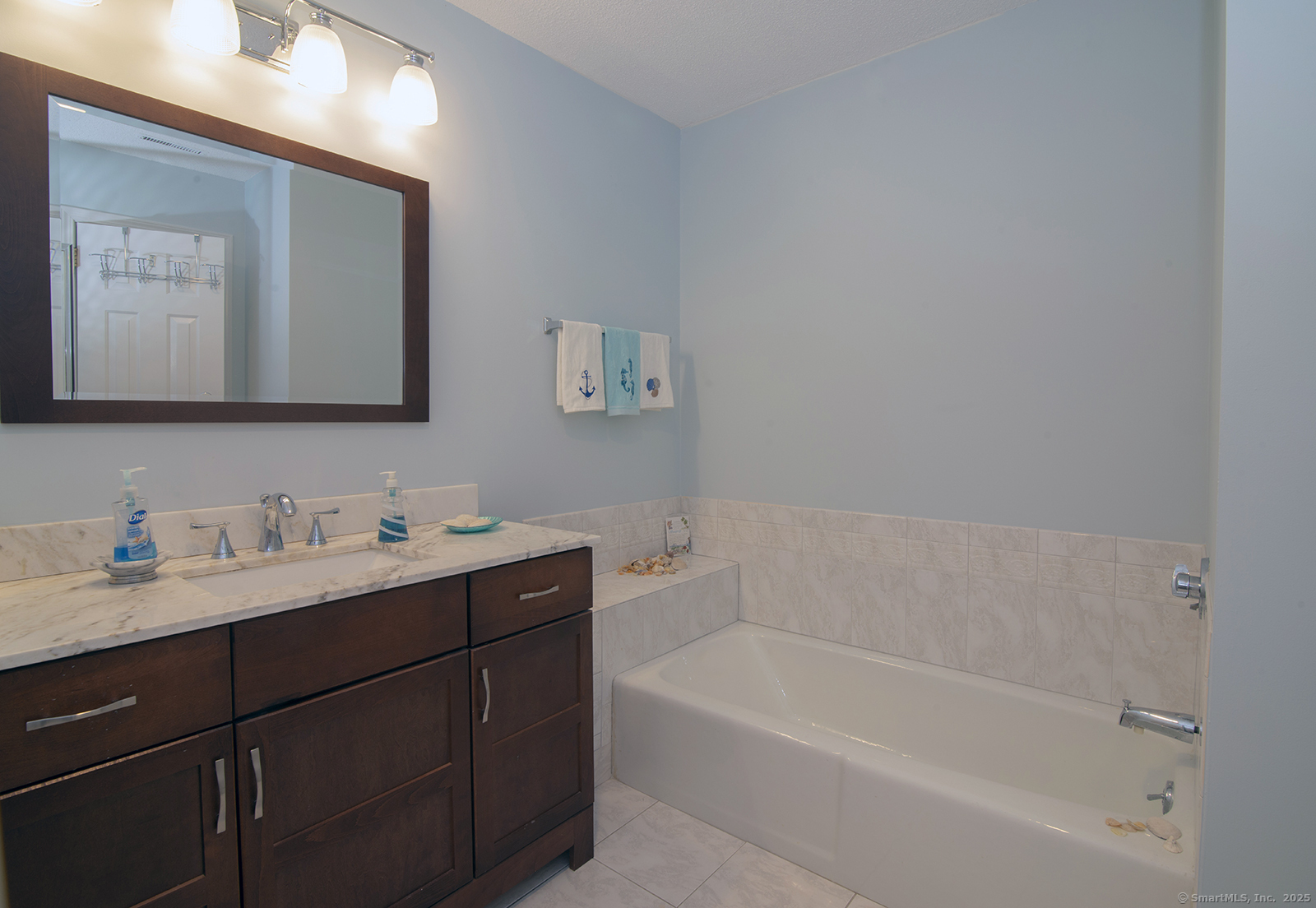 1 Mansfield Grove Road East Haven CT 06512