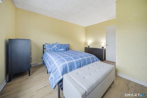 11 Lakeside Drive Bristol CT 06010