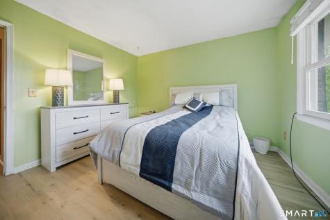 11 Lakeside Drive Bristol CT 06010
