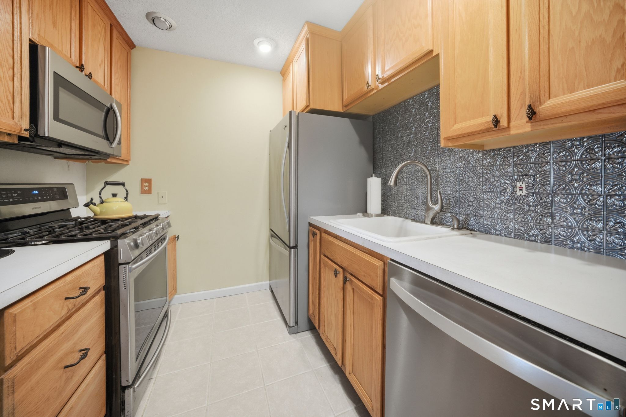 11 Lakeside Drive Bristol CT 06010
