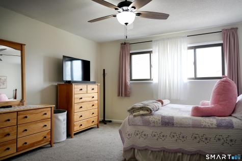 233 Shagbark Drive Derby CT 06418