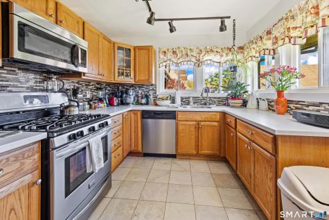 64 Montoya Drive Branford CT 06405