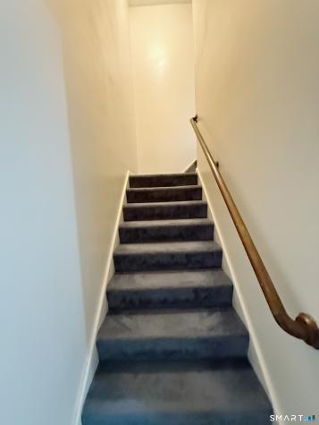 7 Woodland Avenue Bloomfield CT 06002