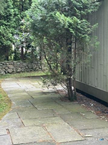 18 Heritage Crest Southbury CT 06488