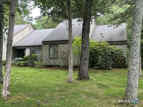 18 Heritage Crest Southbury CT 06488