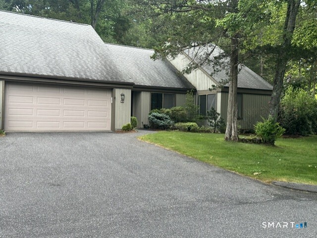 18 Heritage Crest Southbury CT 06488
