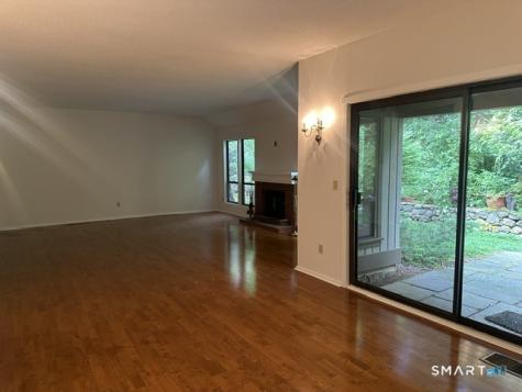 18 Heritage Crest Southbury CT 06488
