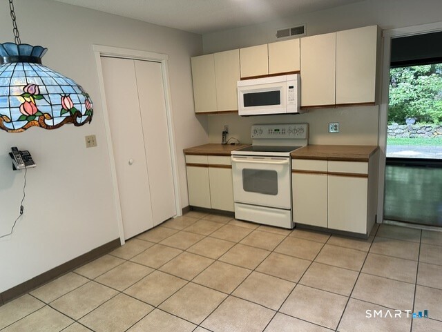 18 Heritage Crest Southbury CT 06488