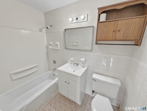1634 Farmington Avenue Farmington CT 06085