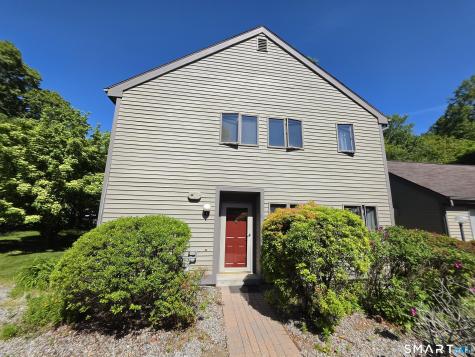 17-D Yankee Glen Drive Madison CT 06443