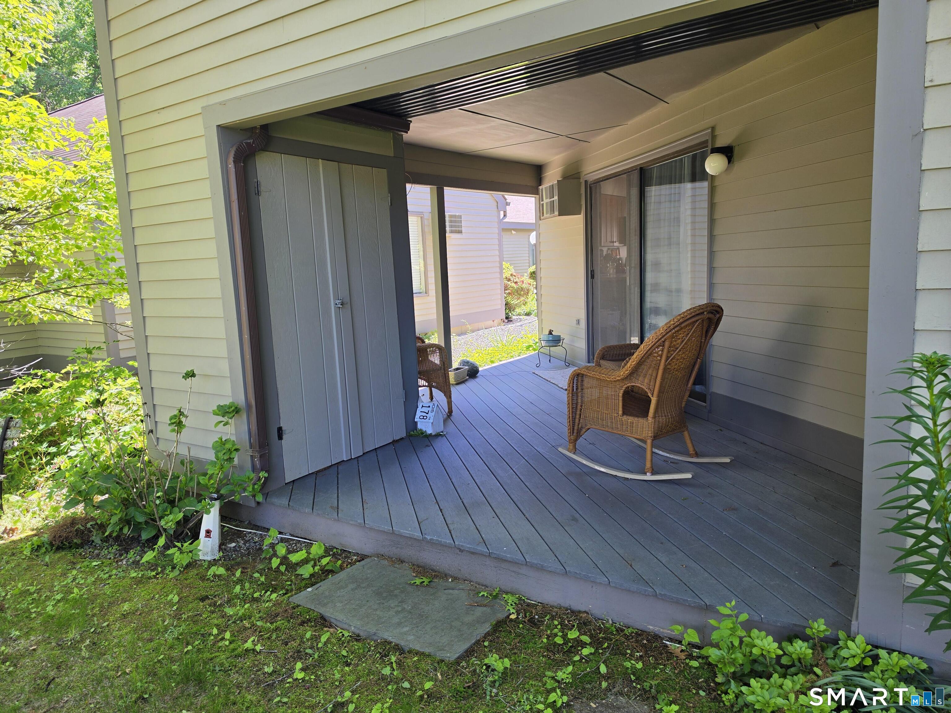 17-D Yankee Glen Drive Madison CT 06443