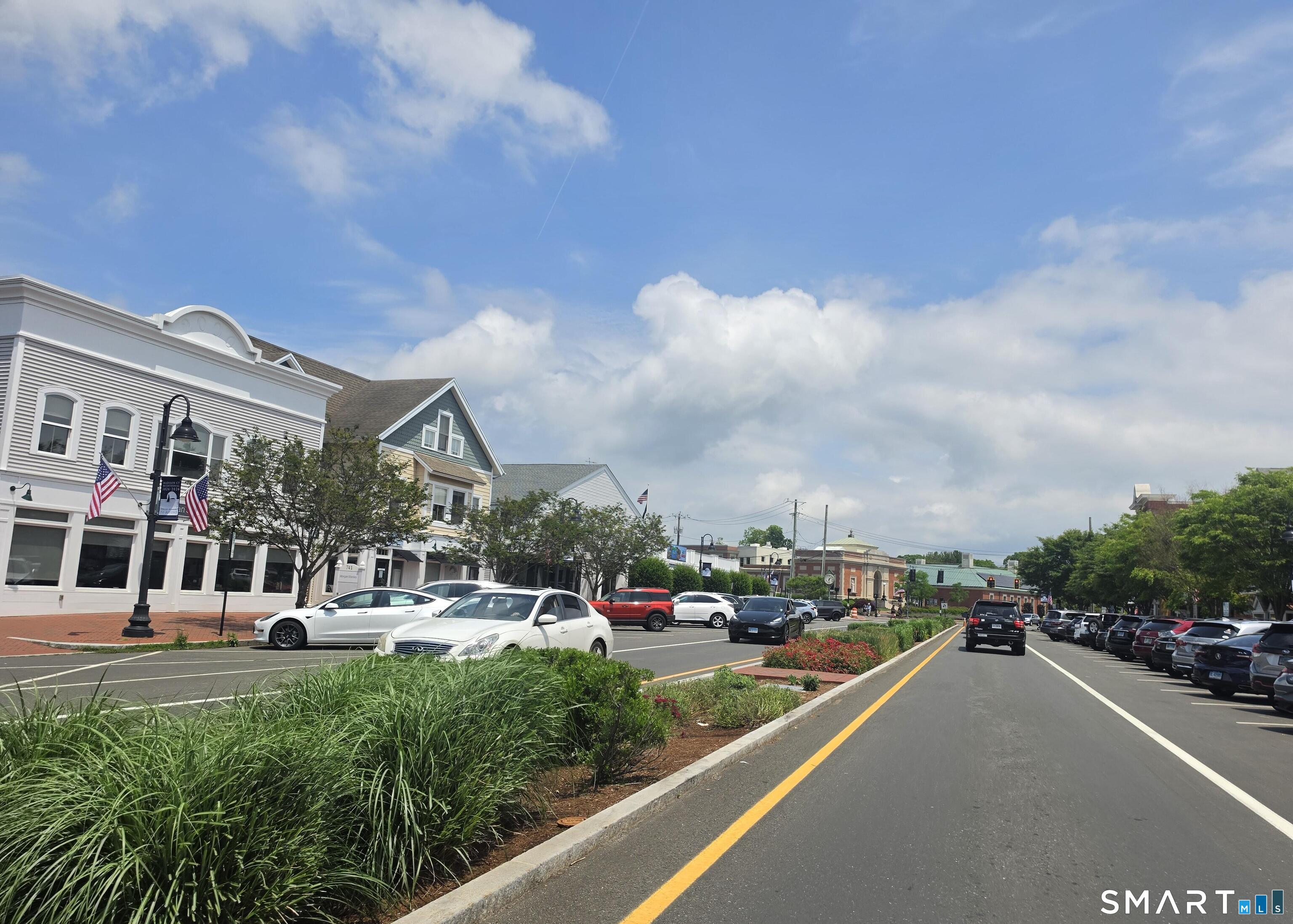 17-D Yankee Glen Drive Madison CT 06443