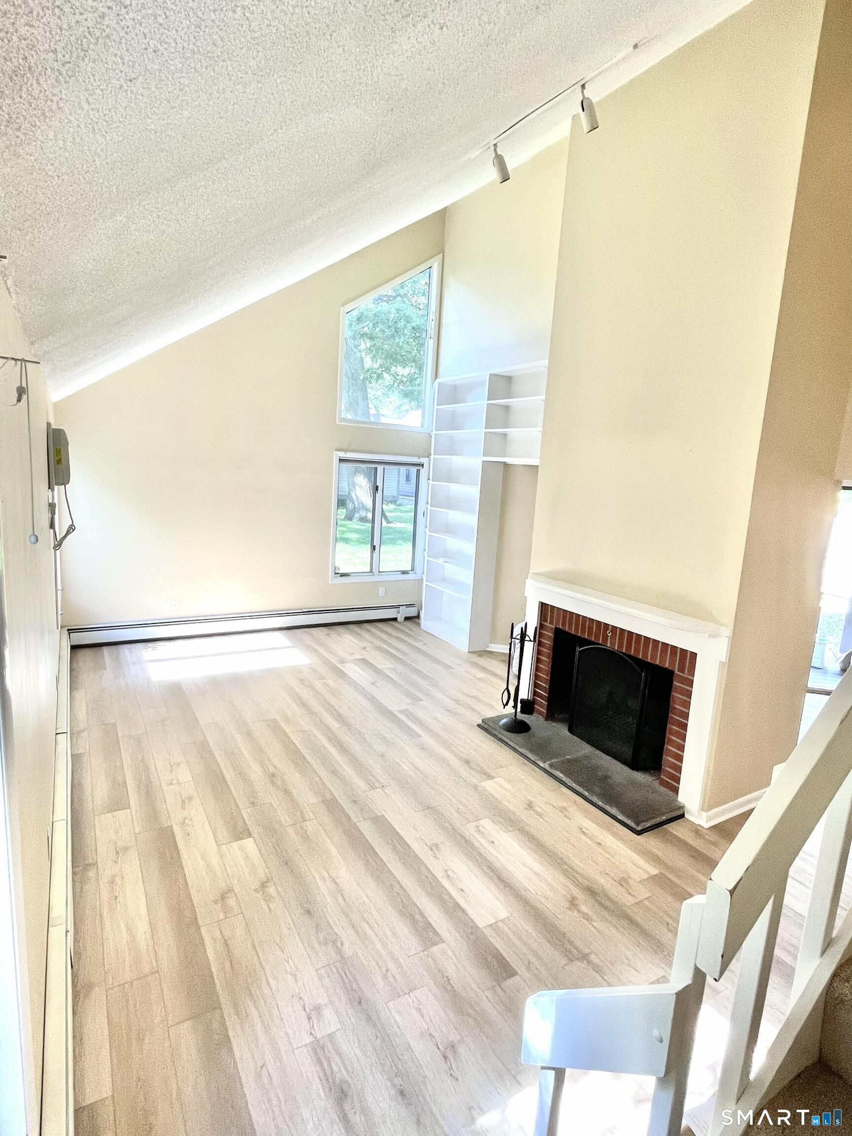 17-D Yankee Glen Drive Madison CT 06443