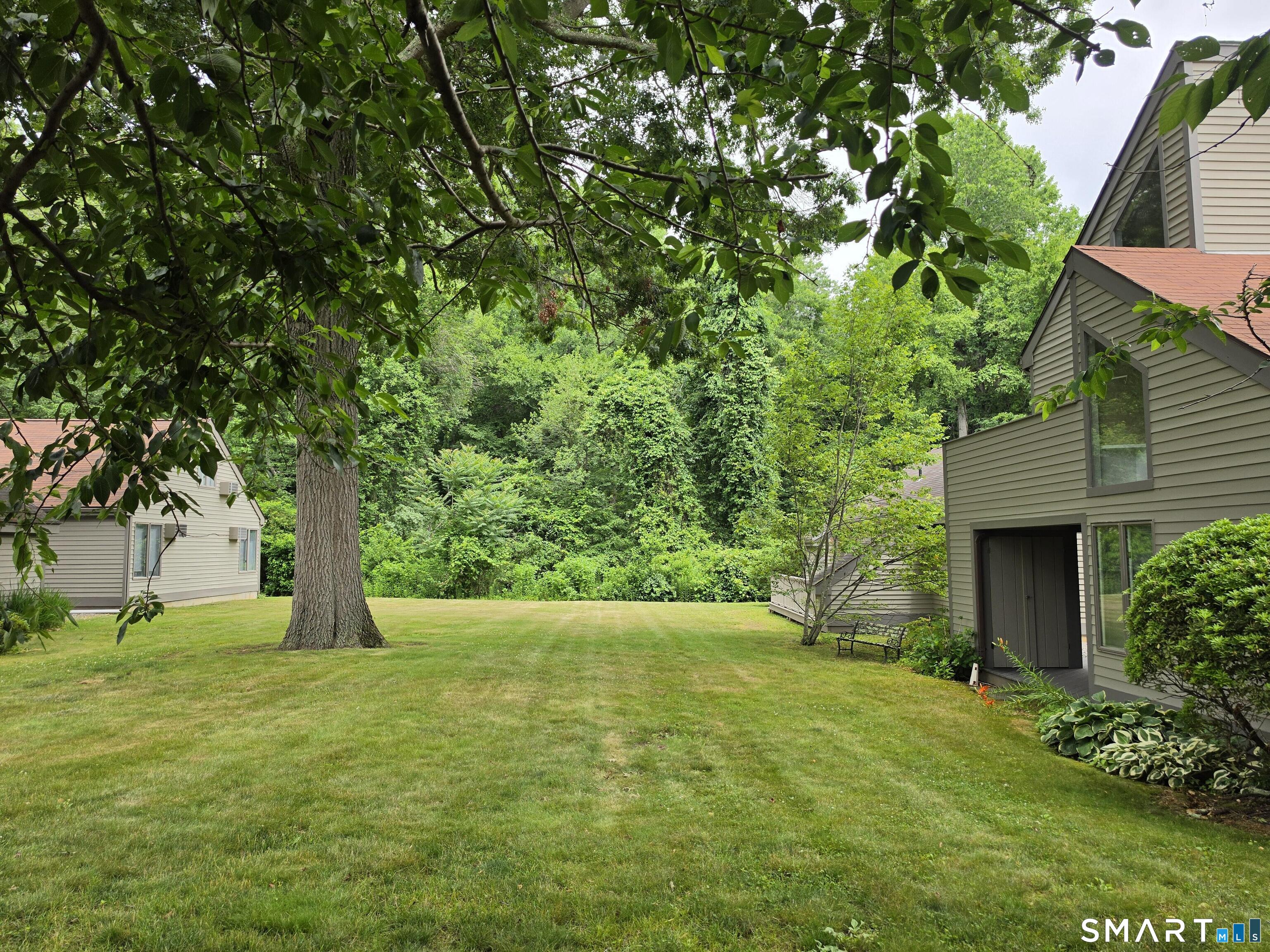 17-D Yankee Glen Drive Madison CT 06443
