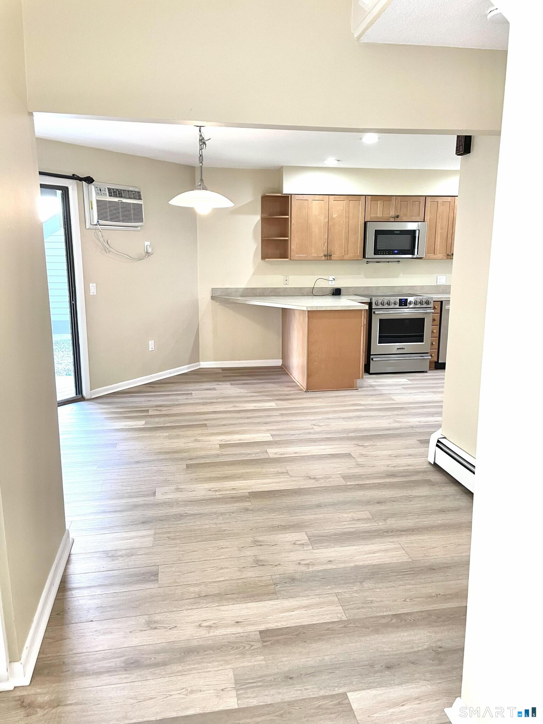 17-D Yankee Glen Drive Madison CT 06443