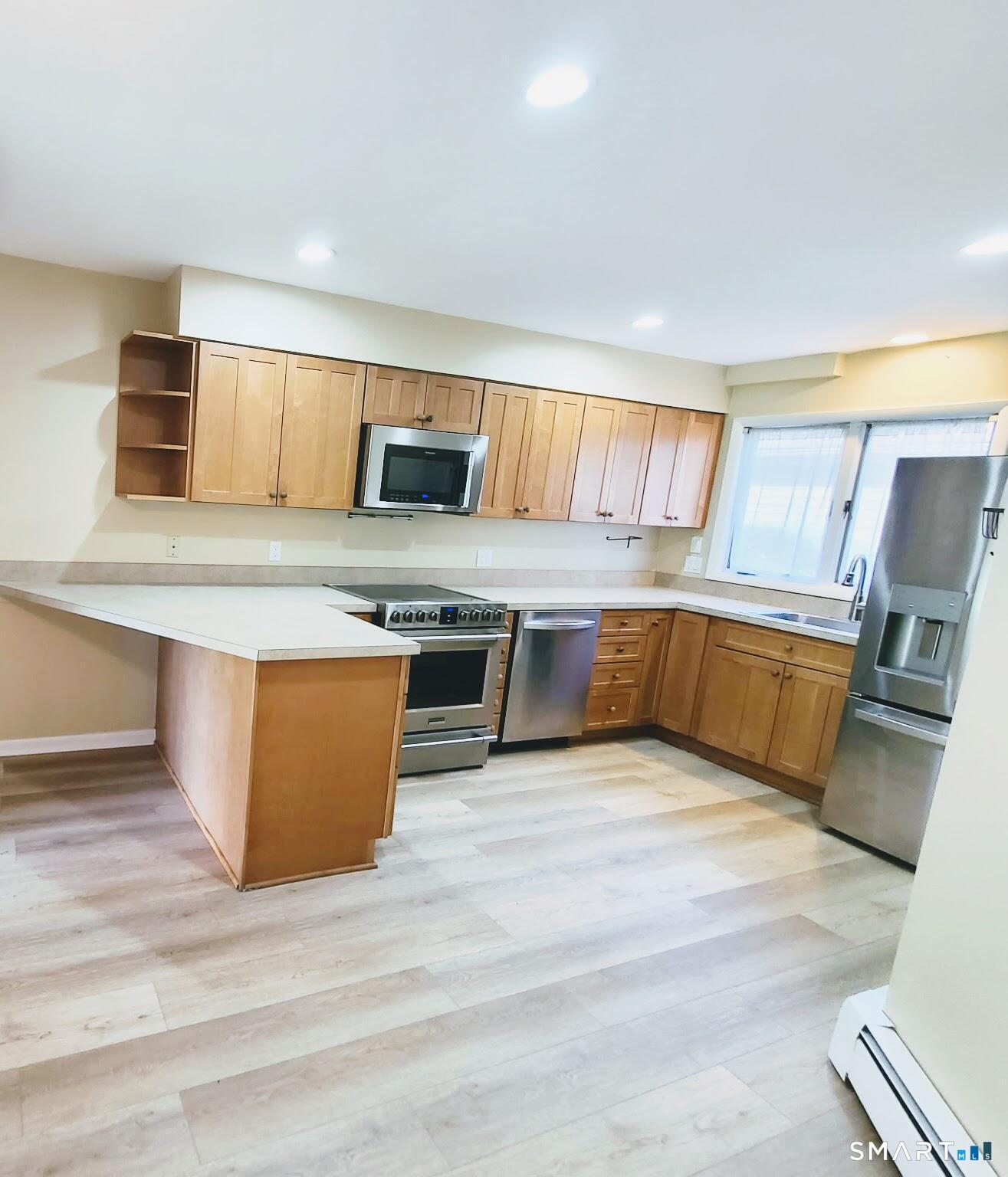 17-D Yankee Glen Drive Madison CT 06443