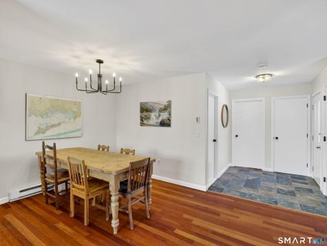 97 West Main Street East Lyme CT 06357