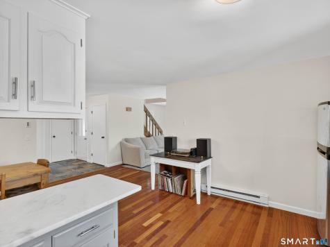 97 West Main Street East Lyme CT 06357