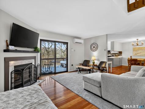 97 West Main Street East Lyme CT 06357