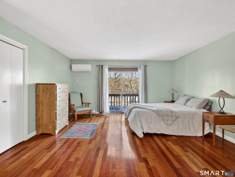 97 West Main Street East Lyme CT 06357