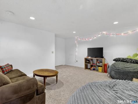 97 West Main Street East Lyme CT 06357