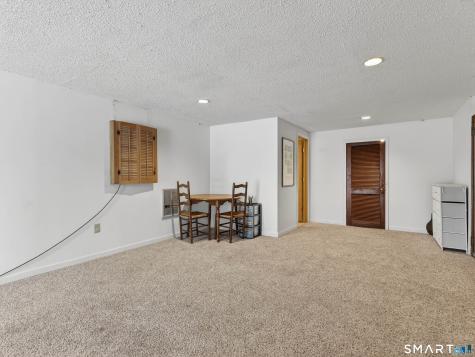 97 West Main Street East Lyme CT 06357