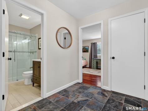 97 West Main Street East Lyme CT 06357