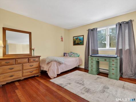 97 West Main Street East Lyme CT 06357