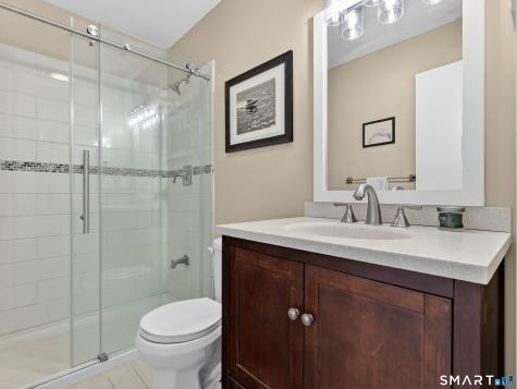 97 West Main Street East Lyme CT 06357