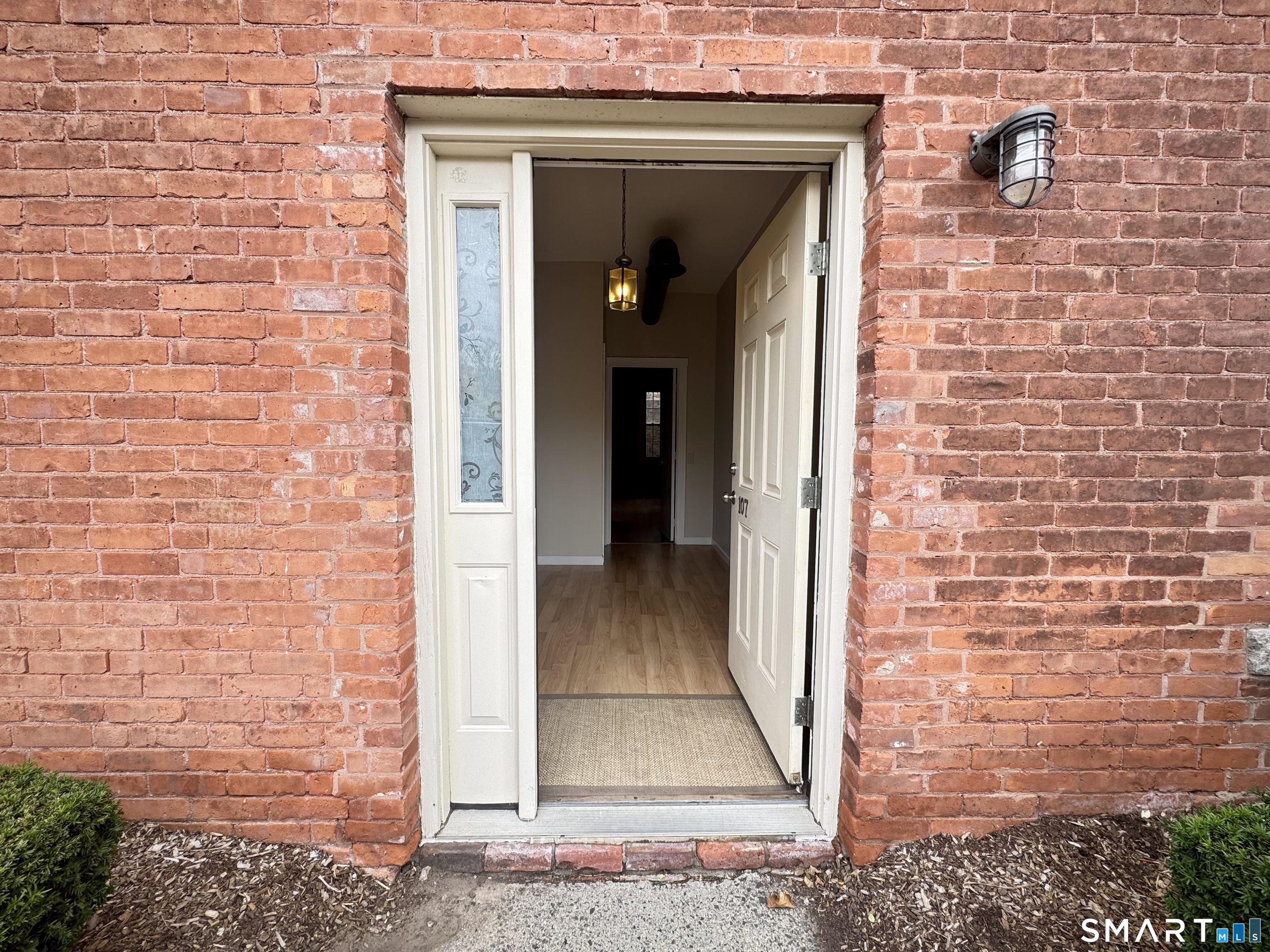 92 Main Street Deep River CT 06417