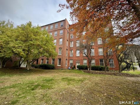 92 Main Street Deep River CT 06417