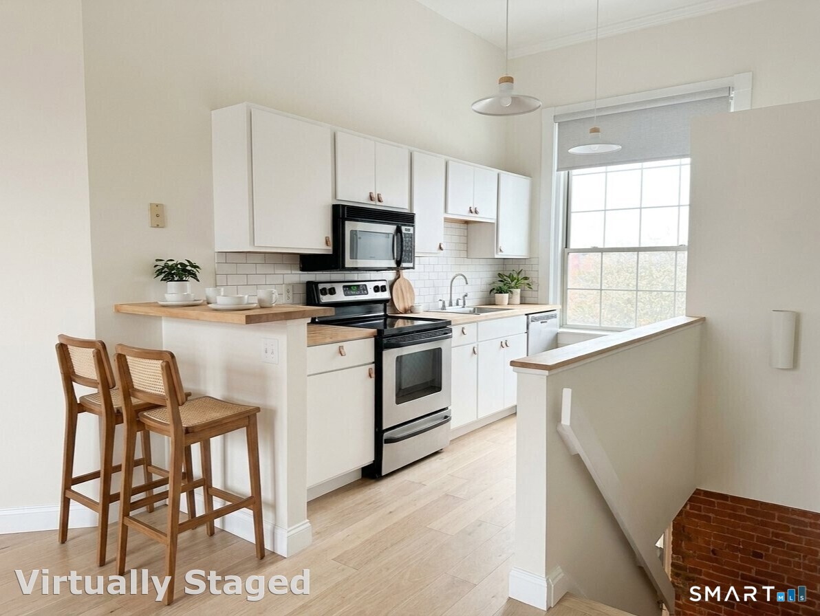 92 Main Street Deep River CT 06417