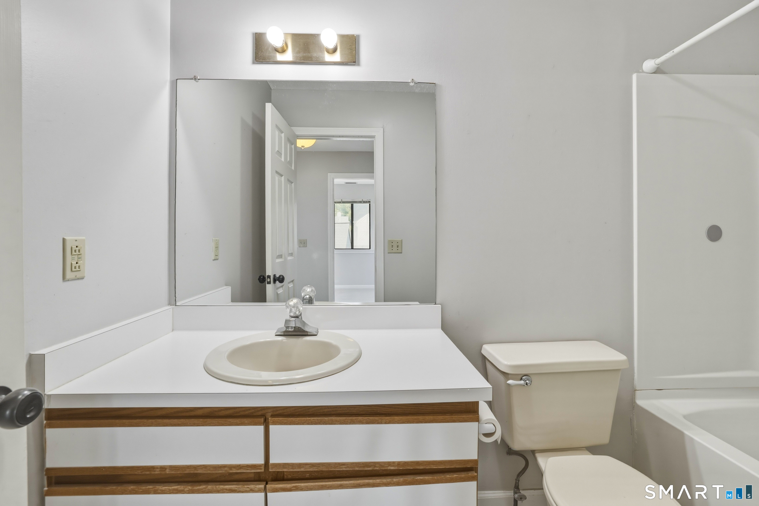 20 Reed Court Bloomfield CT 06002