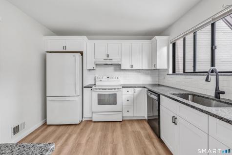 85 Viscount Drive Milford CT 06460