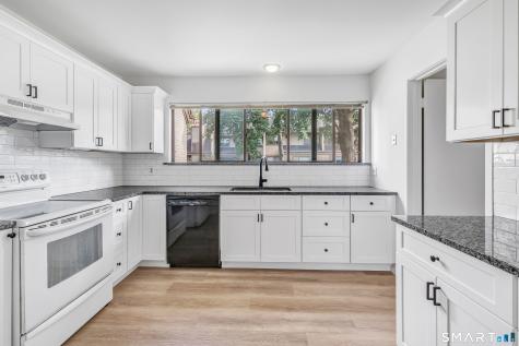 85 Viscount Drive Milford CT 06460