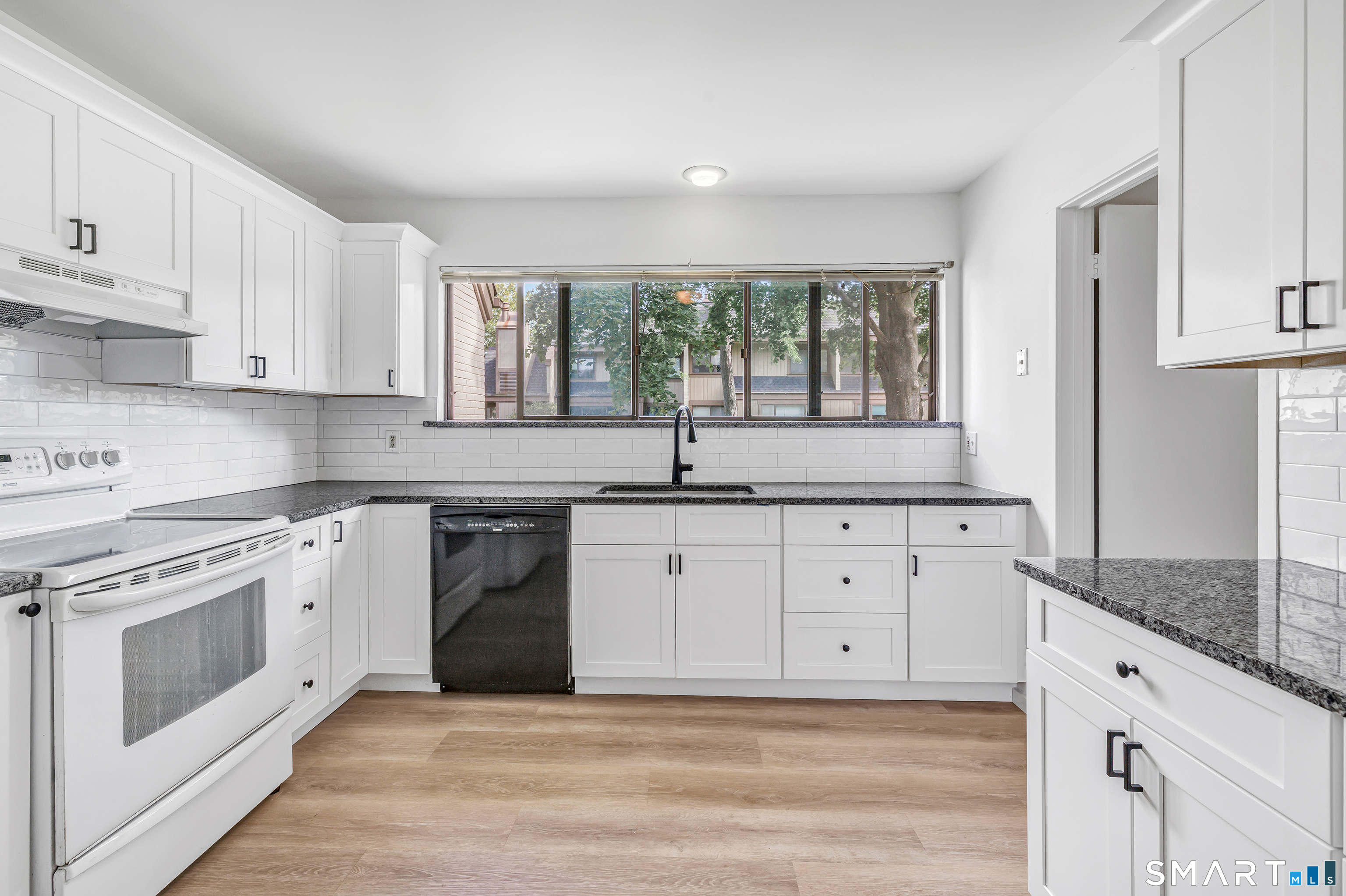 85 Viscount Drive Milford CT 06460