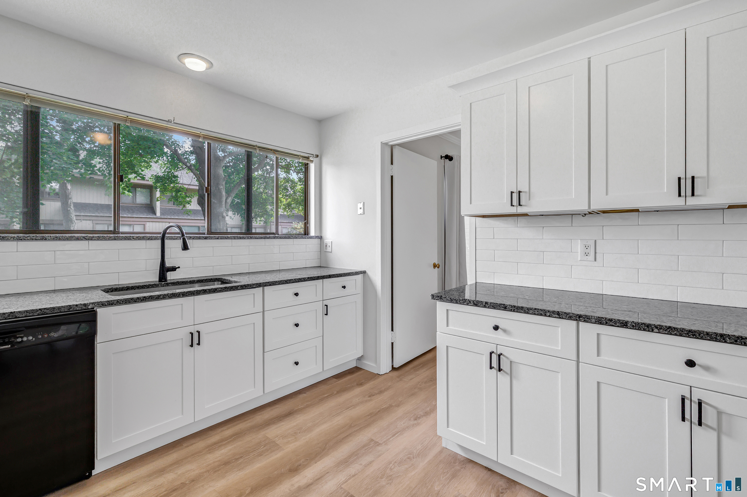 85 Viscount Drive Milford CT 06460