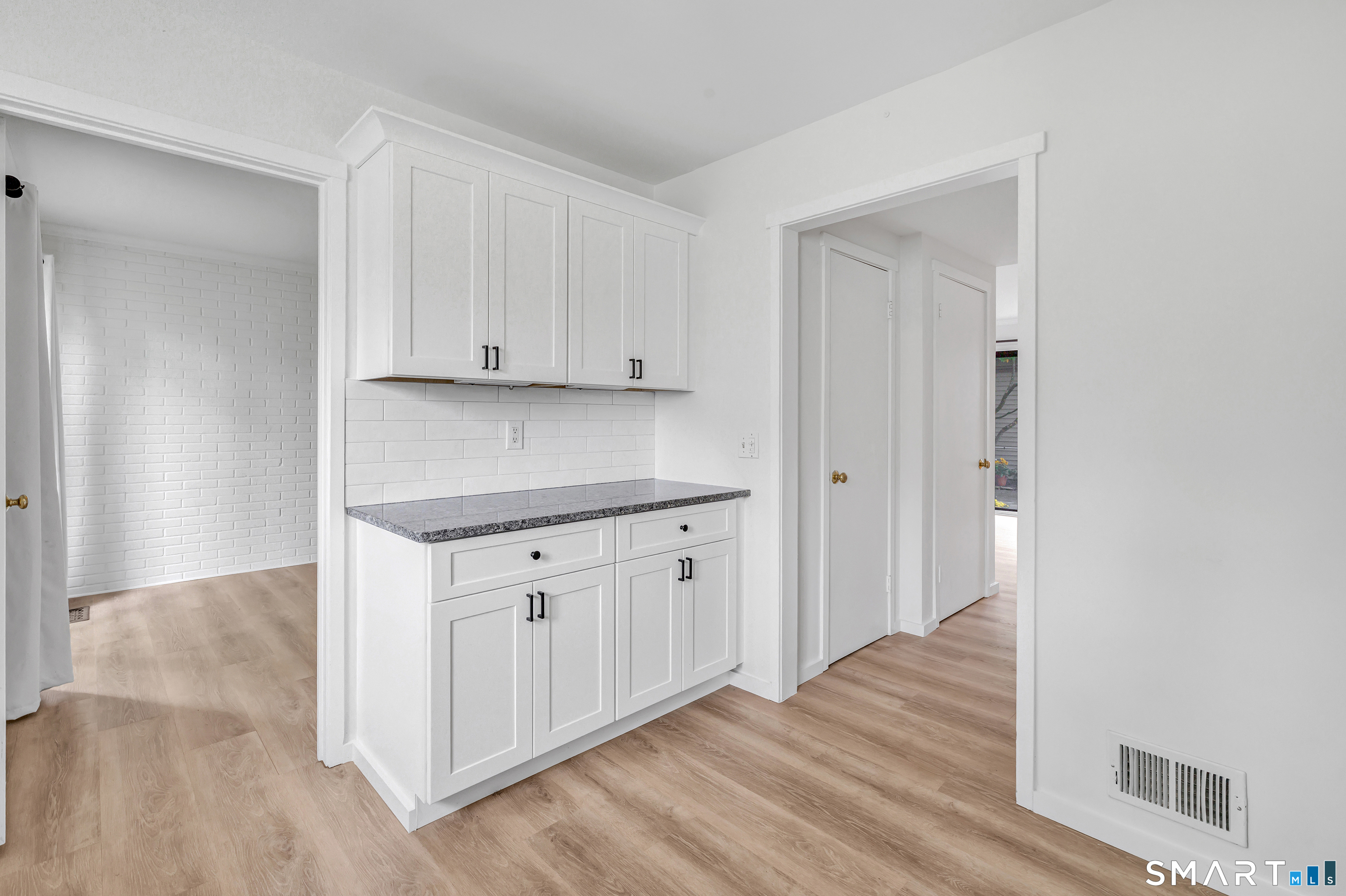 85 Viscount Drive Milford CT 06460