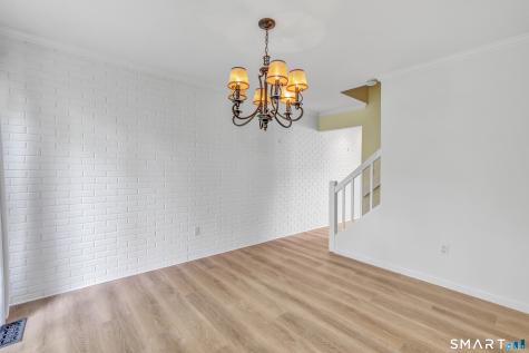 85 Viscount Drive Milford CT 06460