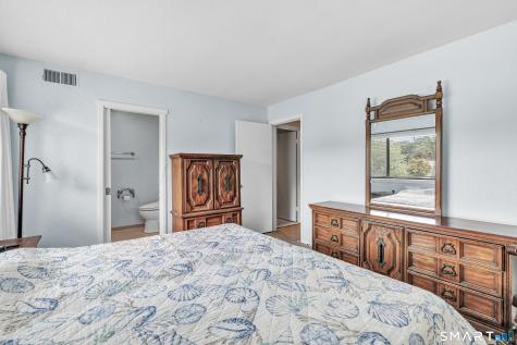 85 Viscount Drive Milford CT 06460