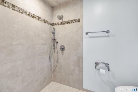 85 Viscount Drive Milford CT 06460