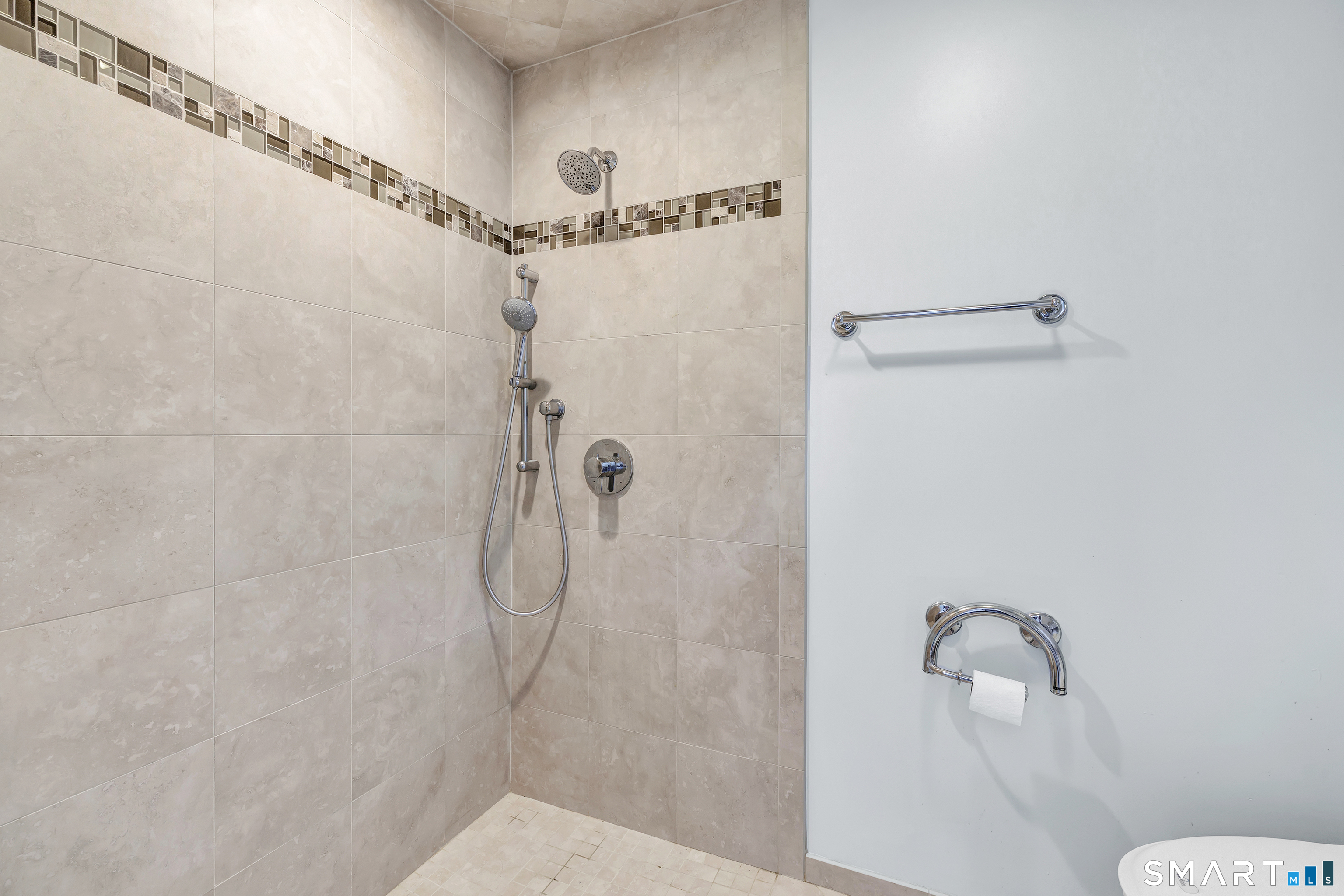 85 Viscount Drive Milford CT 06460