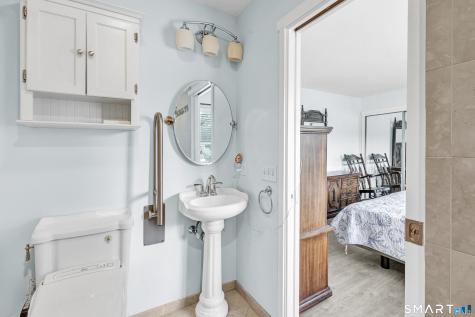 85 Viscount Drive Milford CT 06460