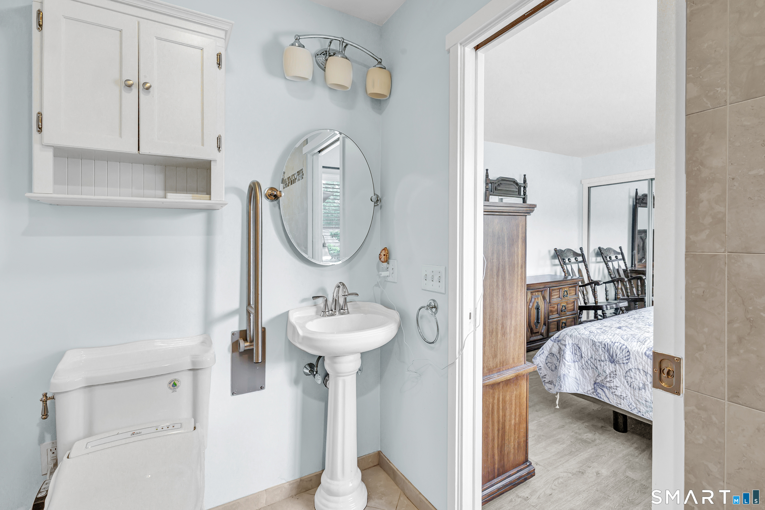 85 Viscount Drive Milford CT 06460
