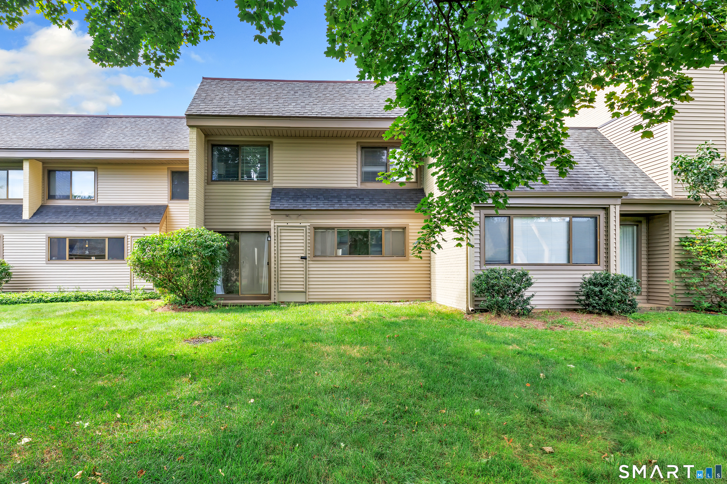 85 Viscount Drive Milford CT 06460