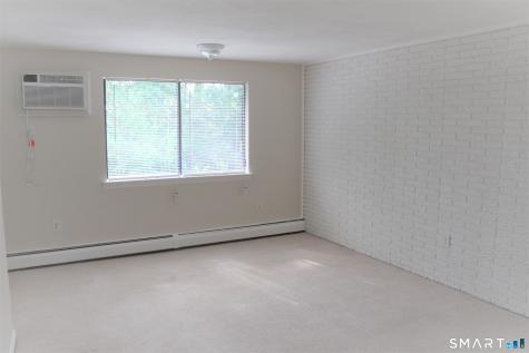 522 Blackstone Village Meriden CT 06450