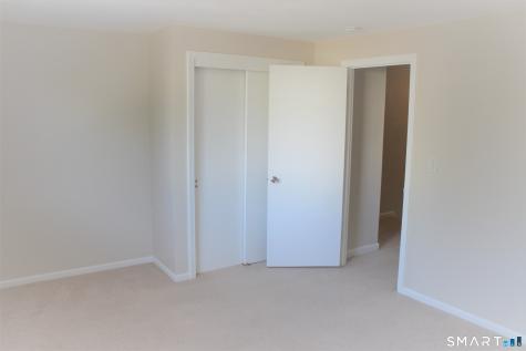 522 Blackstone Village Meriden CT 06450