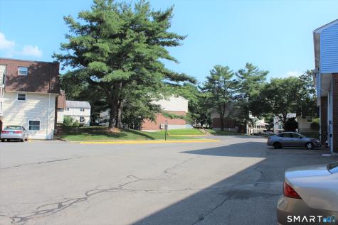 522 Blackstone Village Meriden CT 06450