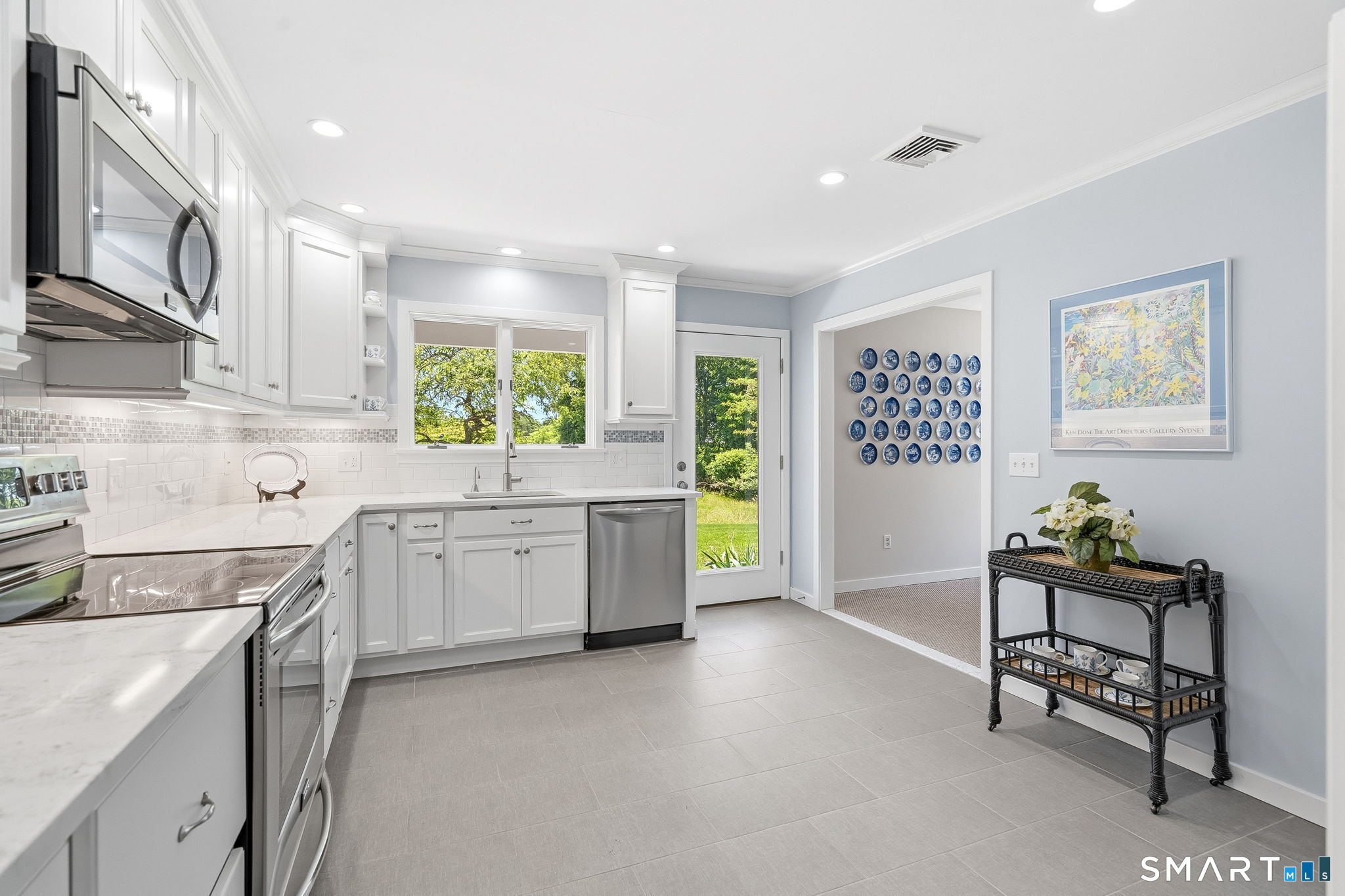 109 Field Point Drive Fairfield CT 06824