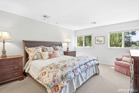 109 Field Point Drive Fairfield CT 06824